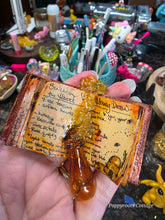 Load image into Gallery viewer, Tupelo the Honeykeeper